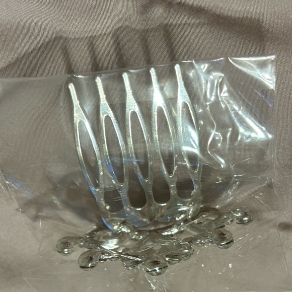 Tiara rhinestone, mini hair clip - Picture 5 of 6